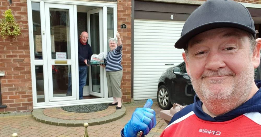 Johnny Vegas - Coronavirus: Johnny Vegas delivers food to vulnerable residents and NHS staff in hometown - mirror.co.uk