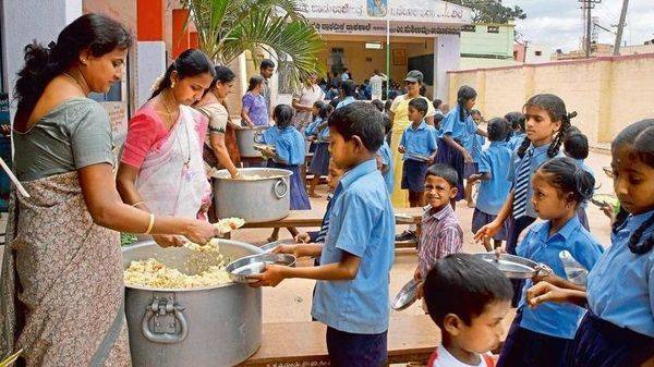 Corona impact: Free lunch scheme for school children goes off the menu - livemint.com - city New Delhi - India