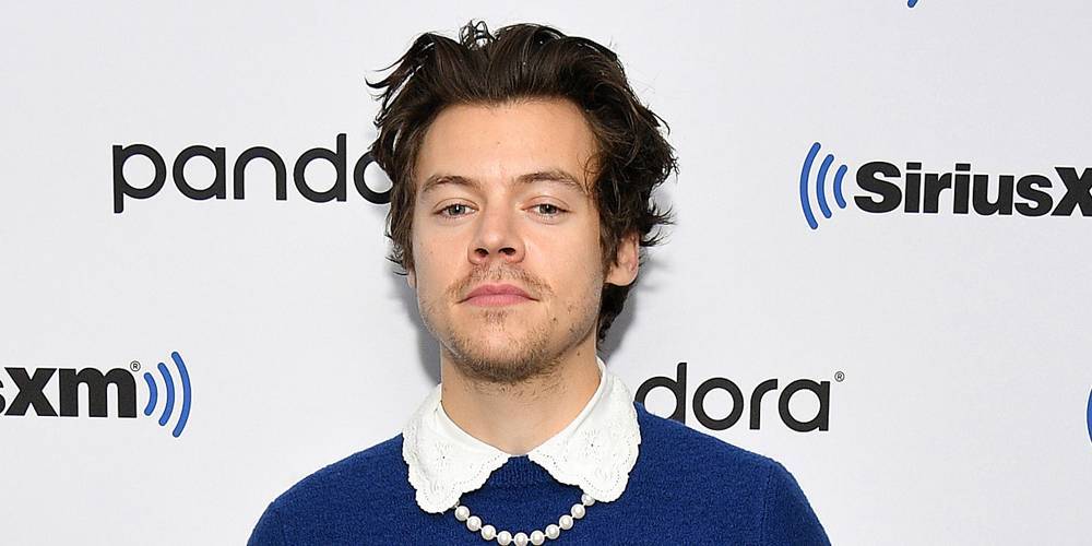 Harry Styles Misses His Family in England Amid World Health Crisis - justjared.com - Usa