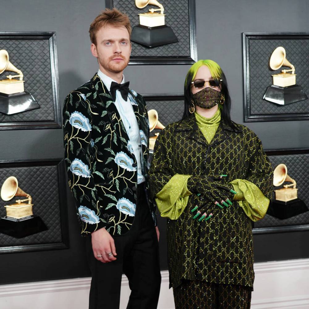Finneas serves up stern message to fans ignoring stay-at-home orders - peoplemagazine.co.za