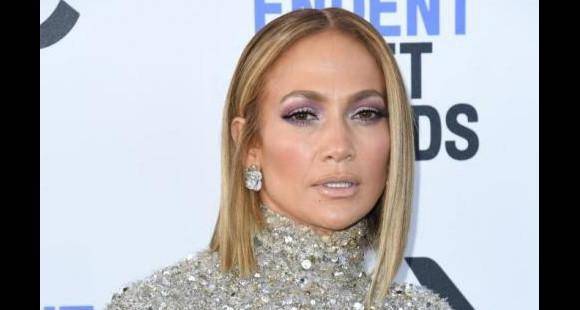 Jennifer Lopez - Jennifer Lopez backed SARVA a yoga chain for online immunity building program amid Coronavirus - pinkvilla.com