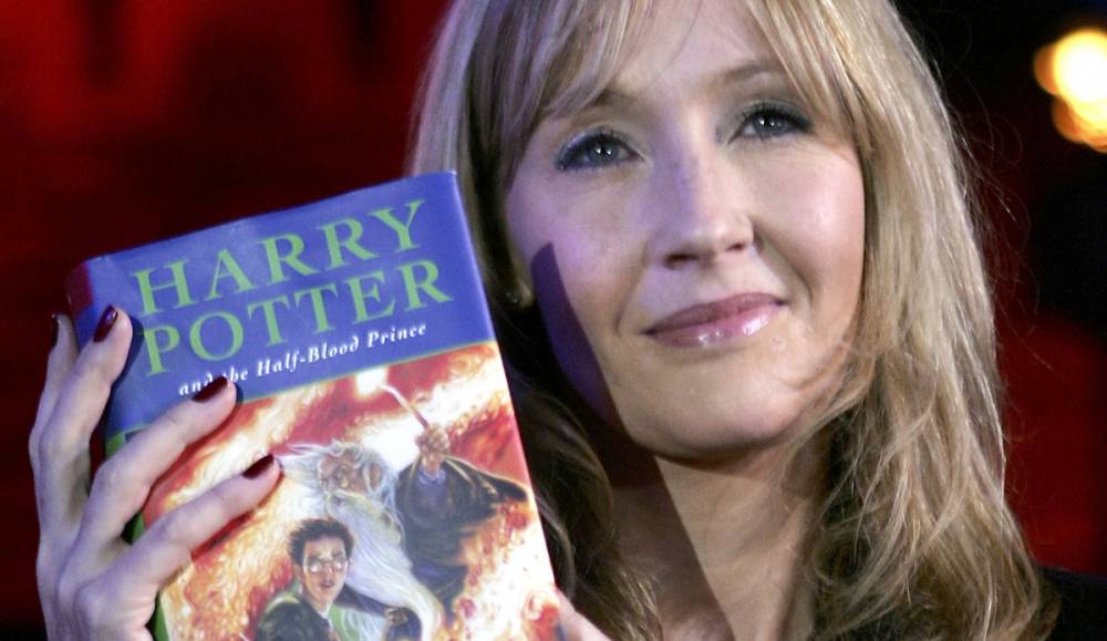 J.K. Rowling Launches 'Harry Potter at Home' to Entertain Families While Social Distancing - justjared.com