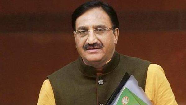 Ramesh Pokhriyal - Covid-19: HRD ministry directs CBSE to promote all class 1-8 students to next class - livemint.com - city New Delhi