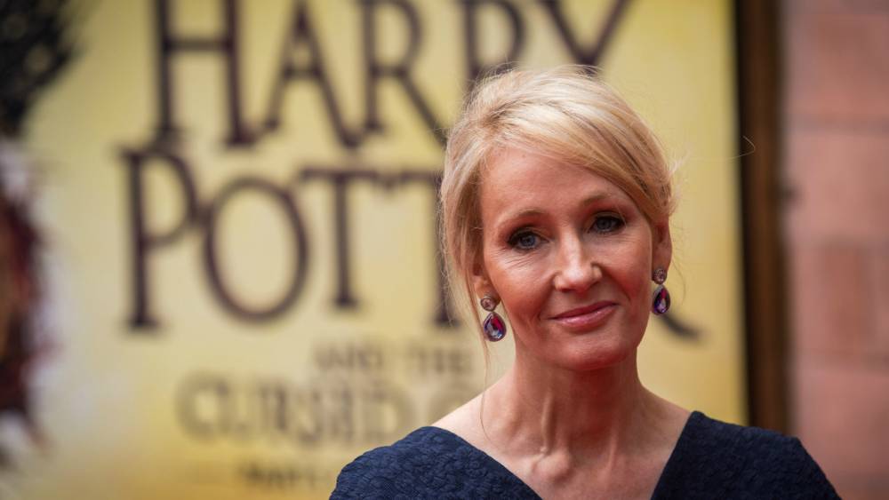 J.K.Rowling - J.K. Rowling Launches "Harry Potter at Home" Hub to Entertain Amid Coronavirus Crisis - hollywoodreporter.com