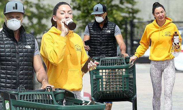 Baywatch star David Charvet, 47, wears a mask but his fitness model girlfriend, 26, takes hers off - dailymail.co.uk - state California - county Los Angeles - city Malibu