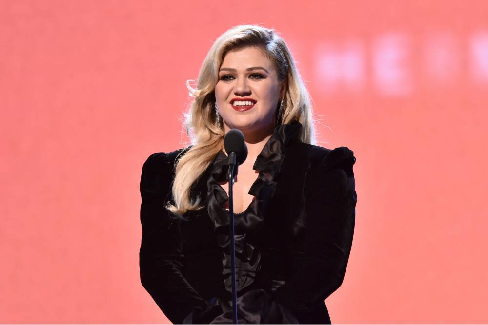 Kelly Clarkson - Brandon Blackstock - Kelly Clarkson Takes Fans On A Tour Of Her Family Ranch In Montana - etcanada.com - state Montana