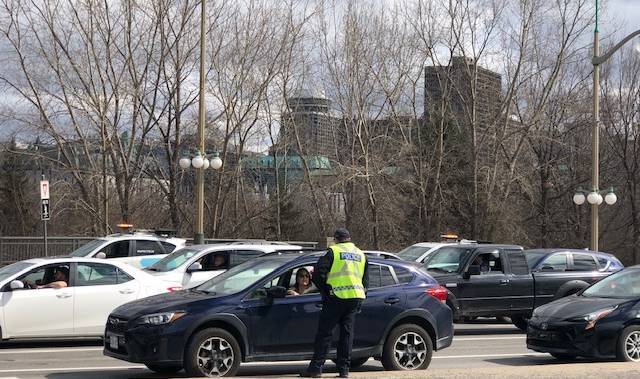 Jim Watson - ‘No plans’ to staff Ottawa cops on bridges as Gatineau police enforce new Quebec travel limits - globalnews.ca - city Ottawa - city Ontario