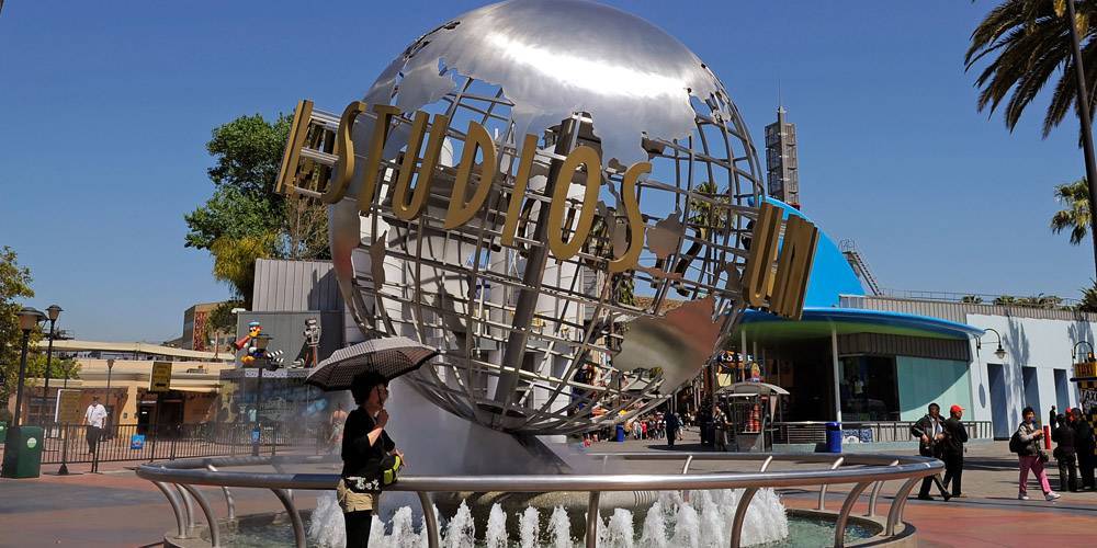 Universal Studios Extends Closure Through May 31 Amid Pandemic - Read the Statement - justjared.com