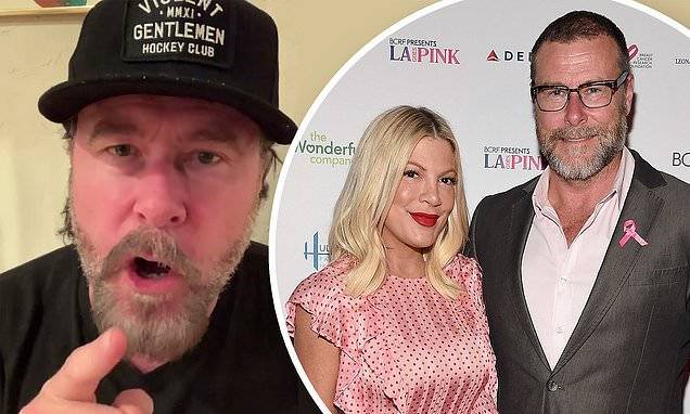 Tori Spelling - Dean McDermott urges fans to 'stop dragging' Tori Spelling over $95 'virtual meet and greet' charge - dailymail.co.uk