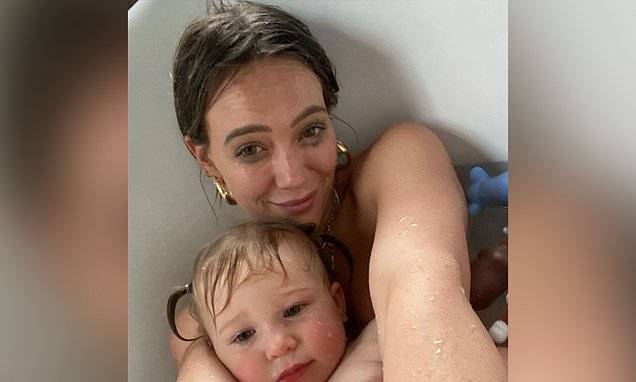 Hilary Duff - Hilary Duff takes bath with 17-month-old daughter Banks during long days of coronavirus lockdown - dailymail.co.uk