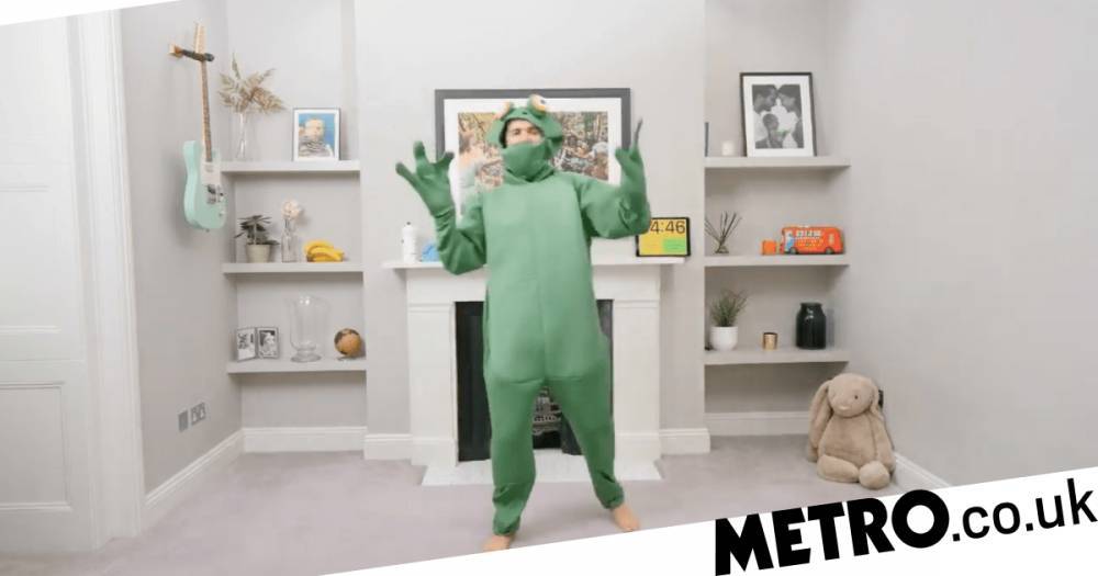 George Ezra - Joe Wicks transforms into The Froggy Coach with hilarious Good Friday workout - metro.co.uk