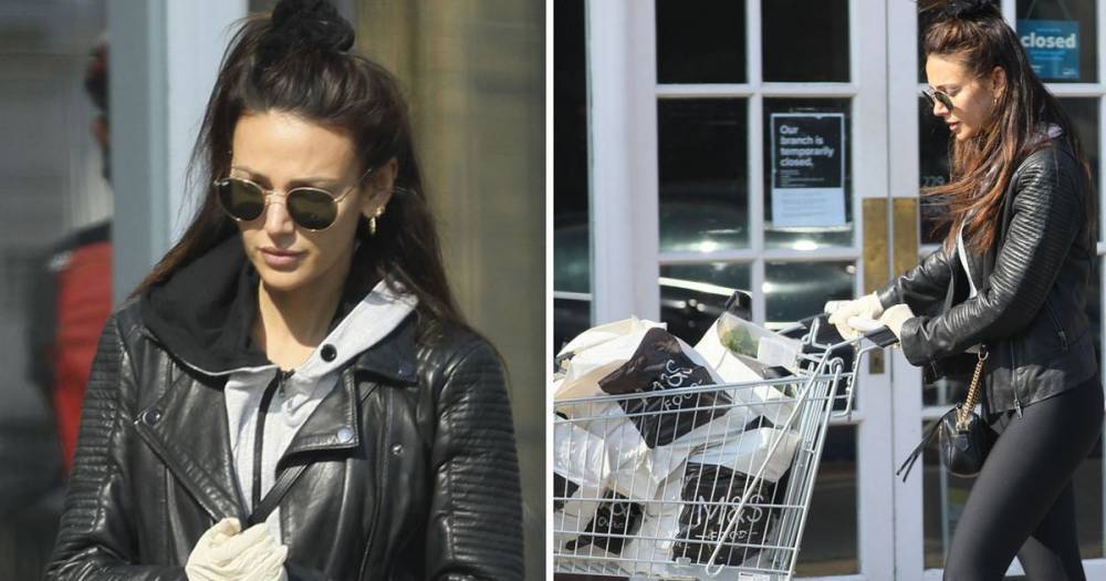 Michelle Keegan - Mark Wright - Michelle Keegan dons surgical gloves as she shops for essential items amid coronavirus lockdown - ok.co.uk