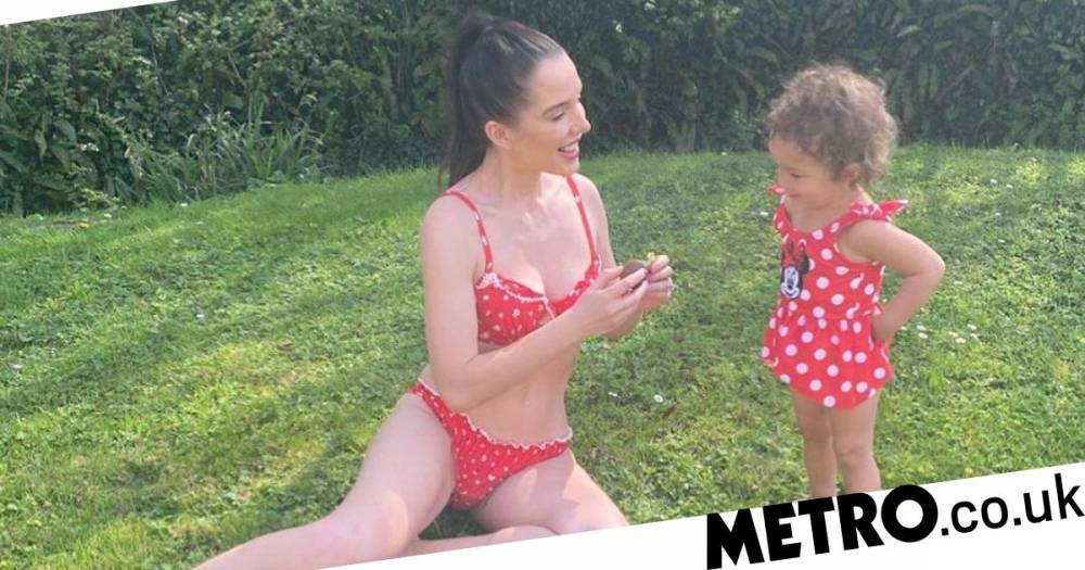 Helen Flanagan - Scott Sinclair - Helen Flanagan and daughter Delilah make lockdown look like a summer mood, and it’s only April - metro.co.uk - county Bath - county Somerset