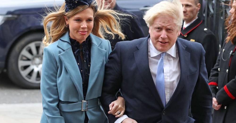 Boris Johnson - Carrie Symonds - Carrie Symonds 'sent daily love letters and baby scans to Boris Johnson in hospital' - mirror.co.uk - county Johnson