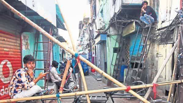 Covid-19: Lockdown in a Mumbai slum - livemint.com - city Mumbai