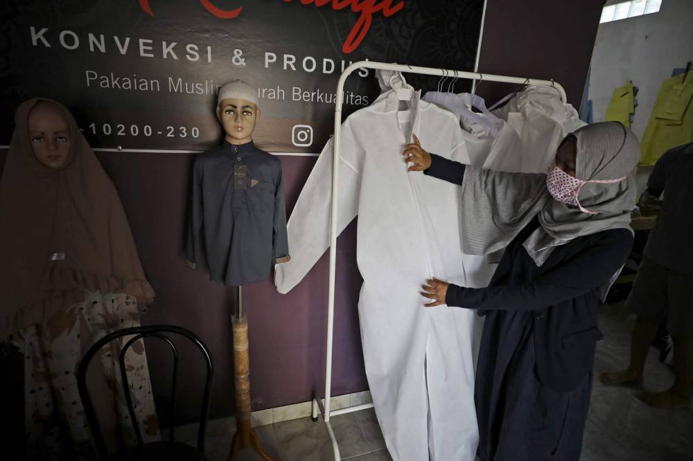 Indonesian starts business to make hazmat suit for hospitals - clickorlando.com - Indonesia - city Jakarta