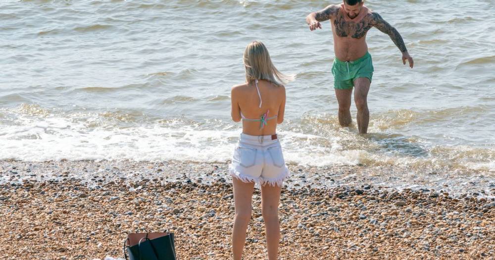 UK weather: Britain to bake in 26C heat amid frantic pleas for cov-idiots to stay inside - dailystar.co.uk - Britain - Scotland - city Athens - London