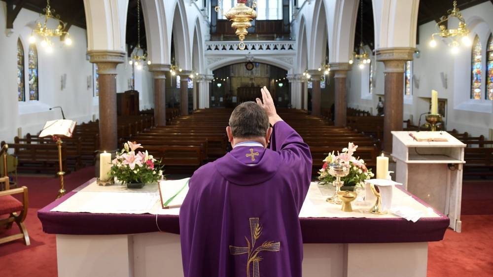 Irish churches embrace technology during pandemic - rte.ie - Ireland - Vatican - city Vatican