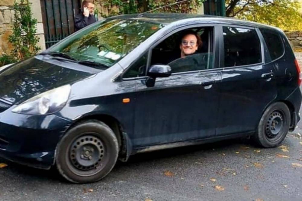 Bono forced to drive himself around in a banger as loyal chauffeur is on Covid-19 lockdown break - thesun.co.uk