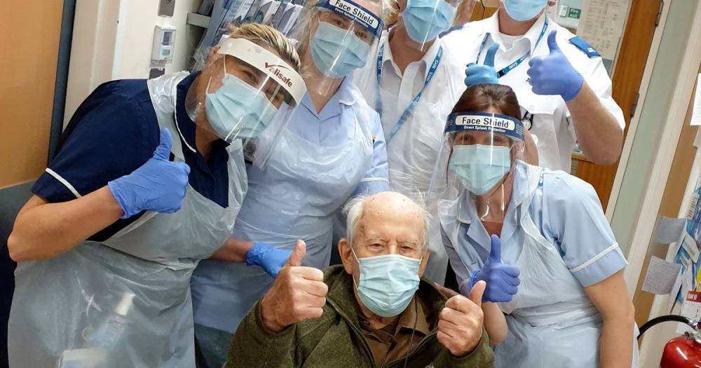 Grandad, 101, leaves hospital after beating coronavirus - manchestereveningnews.co.uk