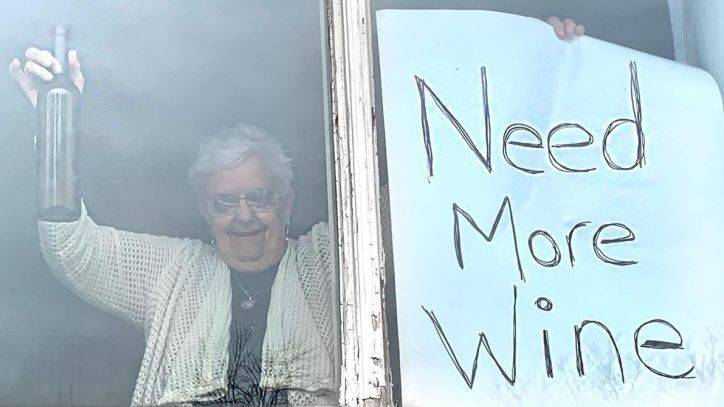 Grandma in quarantine with 'Need More Wine' sign goes viral - fox29.com - Canada - county Ontario