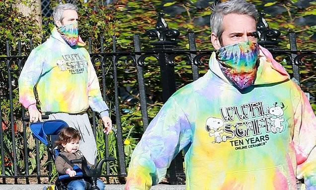 Andy Cohen - Andy Cohen masks up as he is seen out with son Ben, one, for FIRST TIME after coronavirus recovery - dailymail.co.uk - New York - city New York