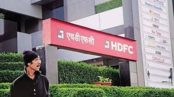 People's Bank of China acquires 1% stake in HDFC - livemint.com - China - Singapore - city New Delhi - India