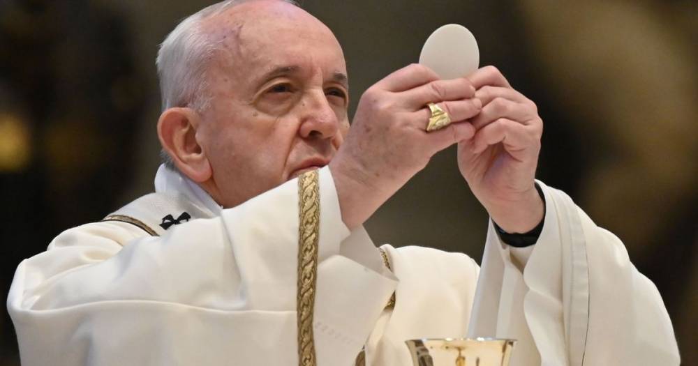Pope says Easter should be 'contagion of hope' from empty St Peter's Basilica - mirror.co.uk - Eu