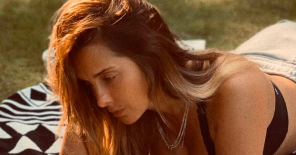 Jamie Redknapp - Louise Redknapp - Louise Redknapp unleashes cleavage in skimpy sports bra as she soaks up the sun - dailystar.co.uk