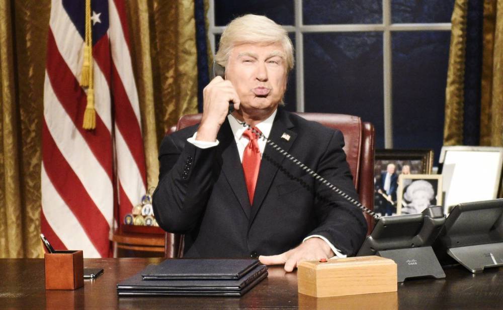 Donald Trump - Alec Baldwin - Michael Che - Colin Jost - ‘SNL’: Alec Baldwin’s Donald Trump Names Joe Exotic As 2020 Running Mate - etcanada.com