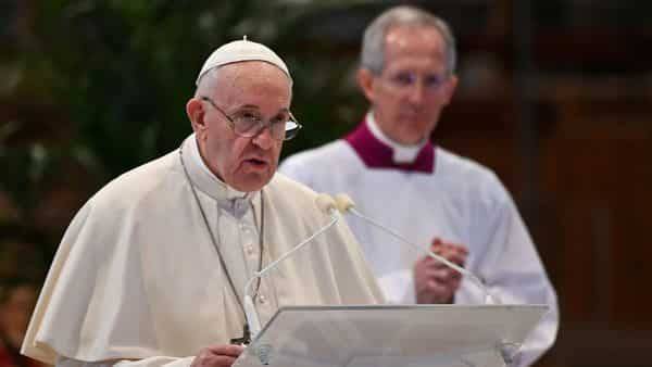 Easter Sunday - saint Paul - Watch: How Pope marked 'Easter of solitude' in coronavirus lockdown - livemint.com - Vatican