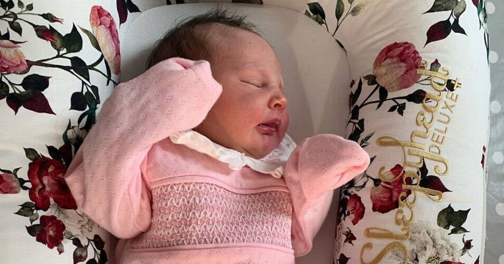 Sue Radford - Britain's biggest family announce name of their newborn baby girl - mirror.co.uk - Britain