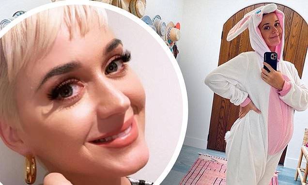 Katy Perry - Easter Sunday - Katy Perry covers her growing baby bump in an Easter bunny costume ahead of American Idol - dailymail.co.uk - Usa