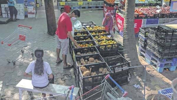 Local kirana shops business flourish amid lockdown - livemint.com - city New Delhi - India
