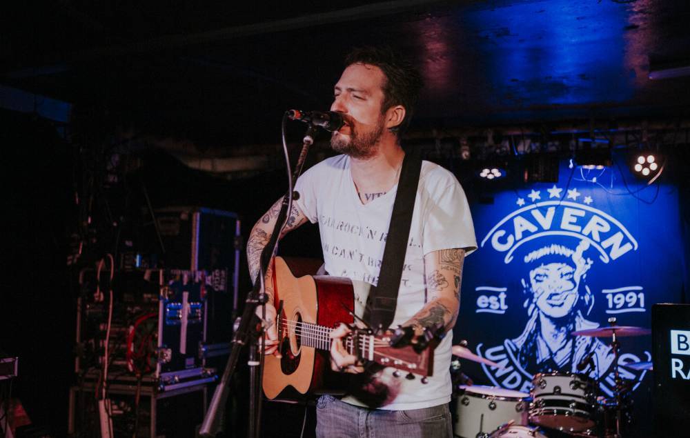 Frank Turner will play ‘Poetry Of The Deed’ in full for virtual gig fundraiser - nme.com - Britain - Eu