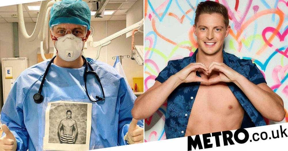 Alex George - Dr Alex George wears his Love Island photo on his scrubs to make Covid-19 patients ‘smile or laugh’ - metro.co.uk