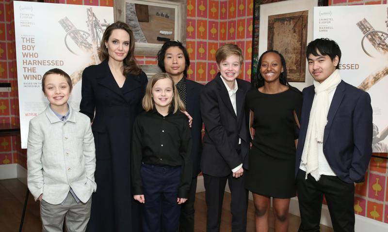 Angelina Jolie - Brad Pitt - Angelina Jolie and Brad Pitt change the education style of Shiloh and her siblings - us.hola.com