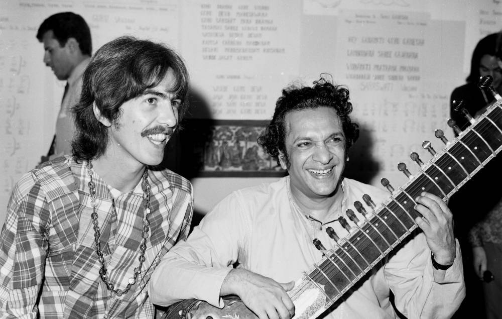 George Harrison - Rare Ravi Shankar footage surfaces showing him teach George Harrison the sitar - nme.com - city New York - city London