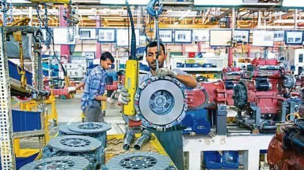 Govt may increase working hours beyond 8 hours in factories via executive order - livemint.com - city New Delhi