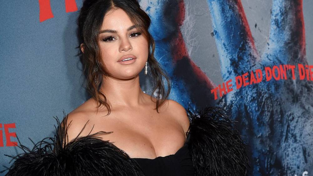Amy Schumer - Selena Gomez - Selena Gomez says speculation about her life ‘got out of control,’ was ‘killing’ her: ‘A picture was painted’ - foxnews.com