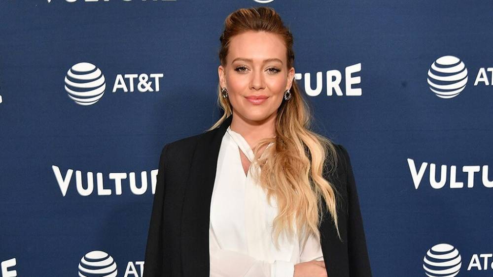 Vanessa Hudgens - Hilary Duff - Whitney Cummings - Hilary Duff ditches blonde hair for bold, new look: 'Yea' - foxnews.com