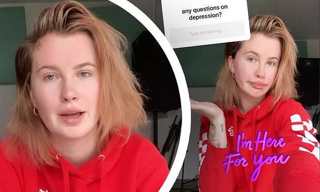 Ireland Baldwin announces daily mental health series on Insta as she opens up about her own anxiety - dailymail.co.uk - Ireland