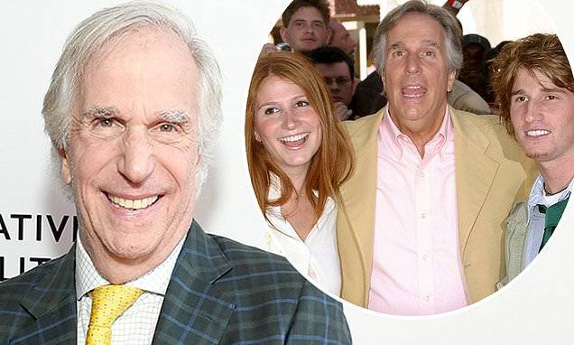 Henry Winkler - Henry Winkler, 74, says grandchildren keep distance in driveway when visiting him amid coronavirus - dailymail.co.uk - state California - county Hill - city Beverly Hills, state California