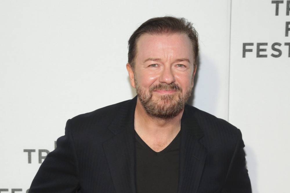 Ricky Gervais - Ricky Gervais Slams Celebrities ‘Complaining About Being In A Mansion’ Amid Coronavirus Pandemic - etcanada.com