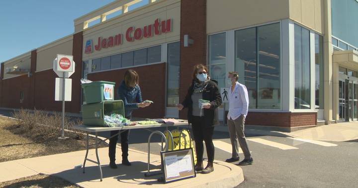 Saint John group collects homemade masks for vulnerable residents amid coronavirus pandemic - globalnews.ca - city New Brunswick