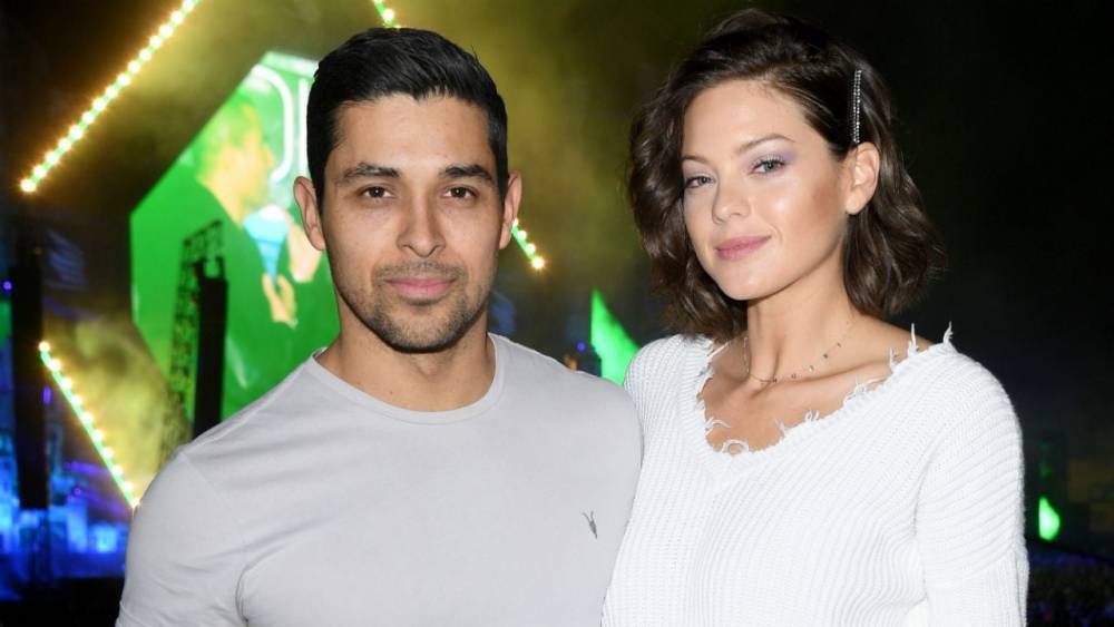 Rachel Smith - Wilmer Valderrama - Wilmer Valderrama on How He's Able to Be With Family -- and Plan a Wedding -- Amid Coronavirus (Exclusive) - etonline.com
