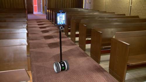 Robots and drive-thrus: how some funeral homes are holding services amid COVID-19 - globalnews.ca - Canada