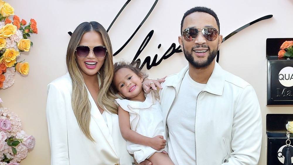 John Legend - Chrissy Teigen - See How Chrissy Teigen and John Legend Celebrated Daughter Luna's 4th Birthday in Quarantine - etonline.com