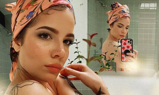 Bruce Springsteen - Halsey flashes skin in bathroom mirror selfie as it's announced she'll join New Jersey fundraiser - dailymail.co.uk - state New Jersey