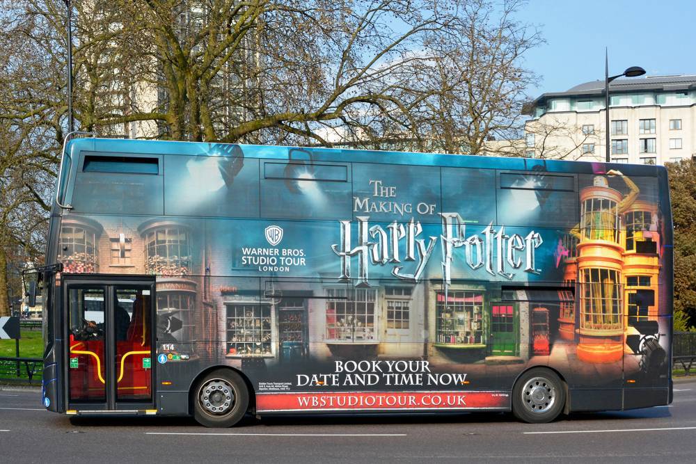 Harry Potter tour buses are shuttling health care workers in coronavirus fight - nypost.com